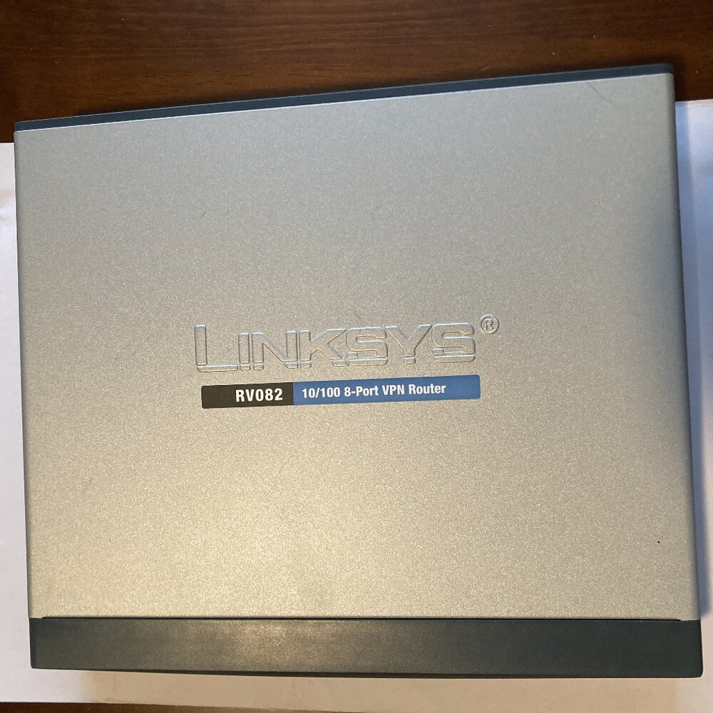 The Cisco RV082 Dual WAN VPN Router--used